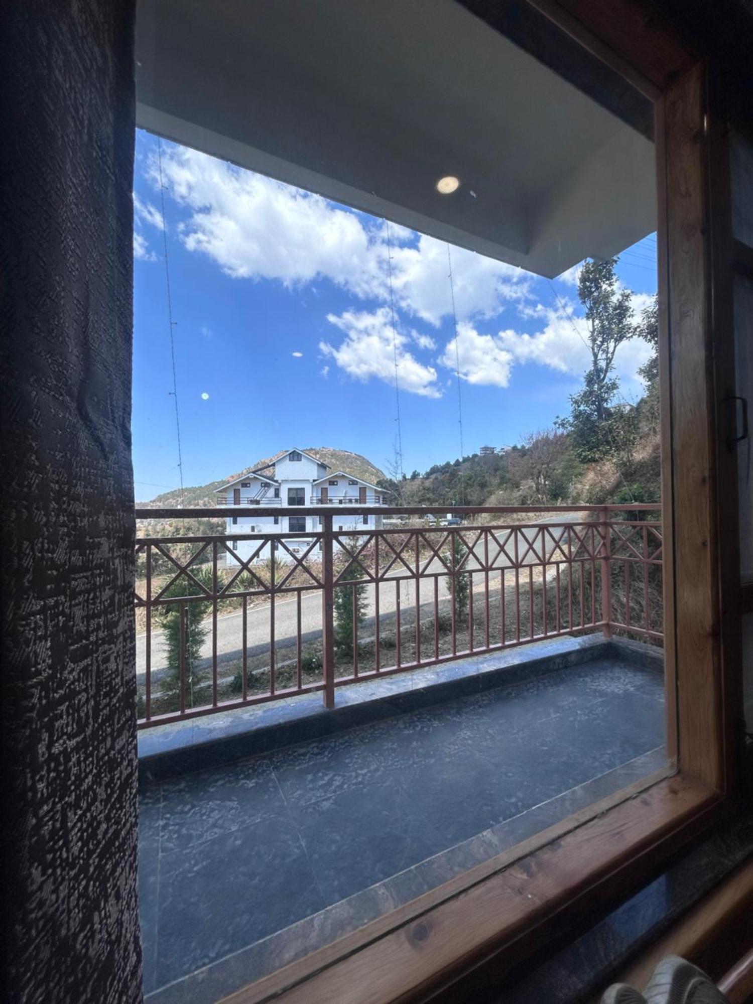 Shalom Hillcrest Inn Shimla Eksteriør bilde